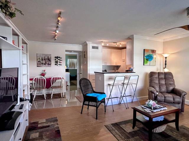 638 Snug Harbor Drive #E6 home for sale in Snug Harbor Gardens