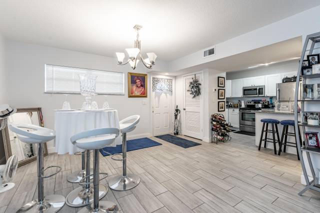 8911 S Hollybrook Boulevard #306