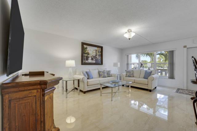210 Wellington home for sale in Wellington Condos