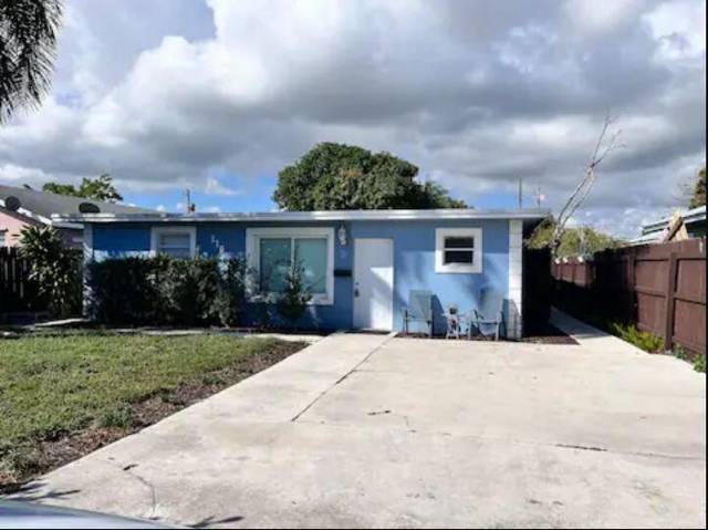 118 SW 12th Avenue home for sale in Atlantic Park Gardens Delray