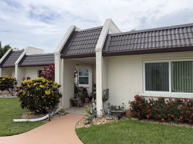212 Lake Susan Lane home for sale in Golden Lakes Village Condo M