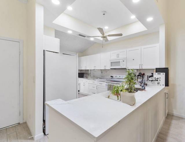 10900 Waterberry Court
