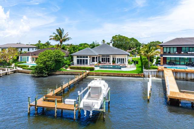 47 River Drive