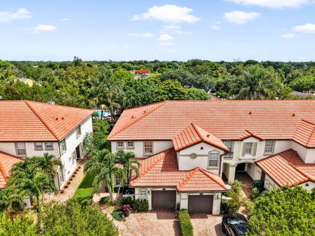 9731 Darlington Place, home for sale in Cooper City