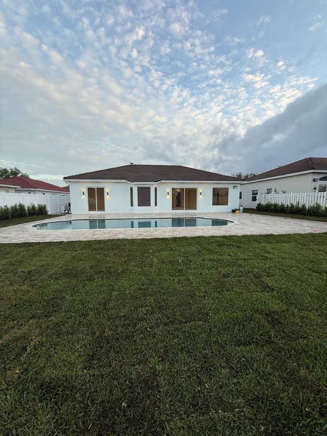 3244 SW 53rd Court home for sale in Banyan Oakridge