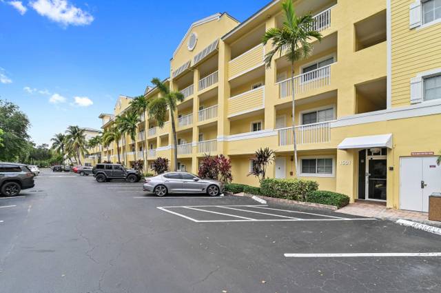 1501 E Broward Boulevard #805 home for sale in Pine Crest Village