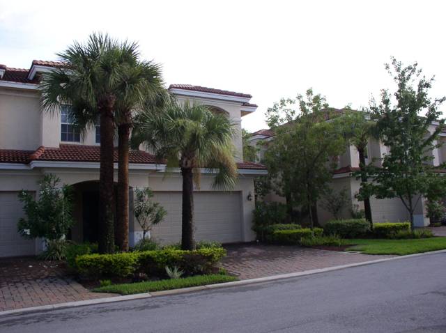 2202 SW Cape Cod Drive home for sale in Third Replat Of Portofino Isles