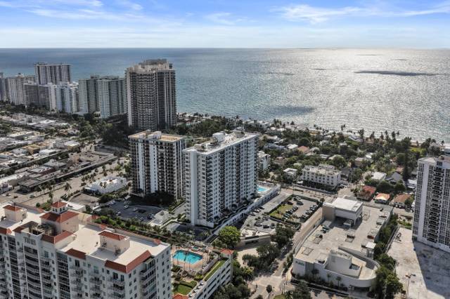 3015 N Ocean Boulevard #3d home for sale in Berkley South