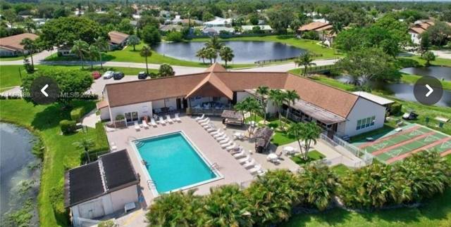 6531 SE Federal Highway #F211 home for sale in Twin Lakes South & Town Villas Condo