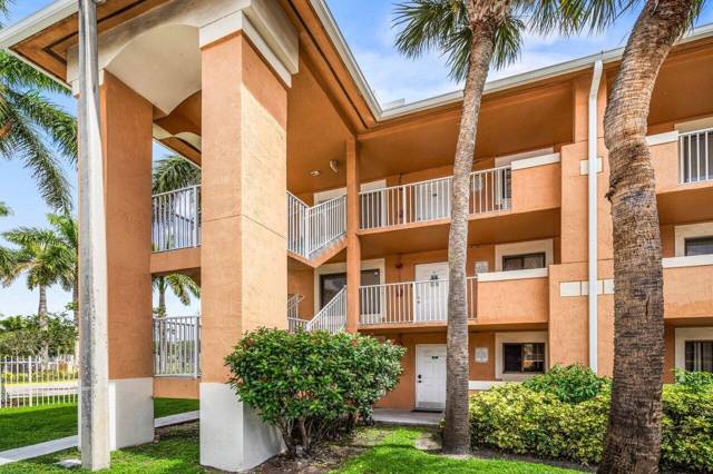 6900 SW 39th Street #101j home for sale in Courtyards At Davie Condo