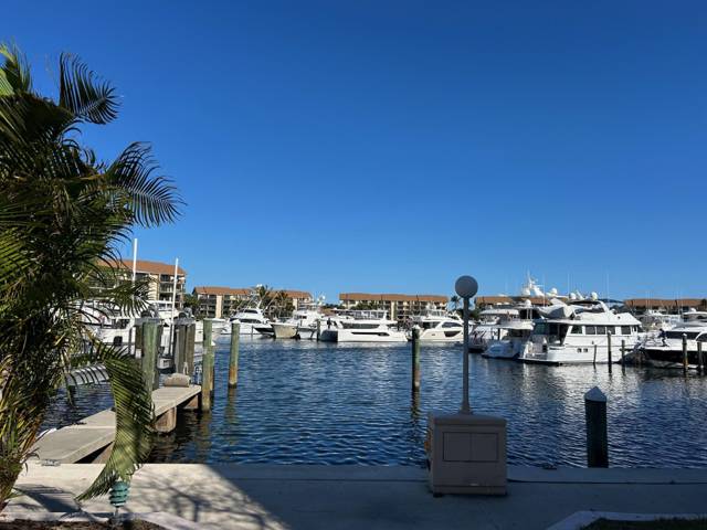 2601 Marina Isle Way #105 home for sale in Marina At The Bluffs