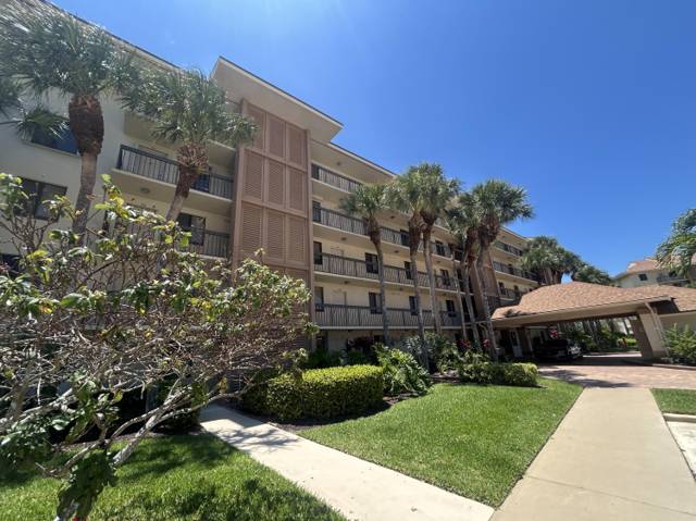 1901 Marina Isle Way #302 home for sale in Marina At The Bluffs