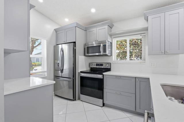 8621 Jasmine Way, Boca Raton 33496 home for sale