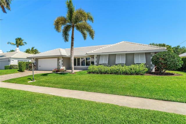 976 SW Mulberry Way home for sale in Camino Gardens