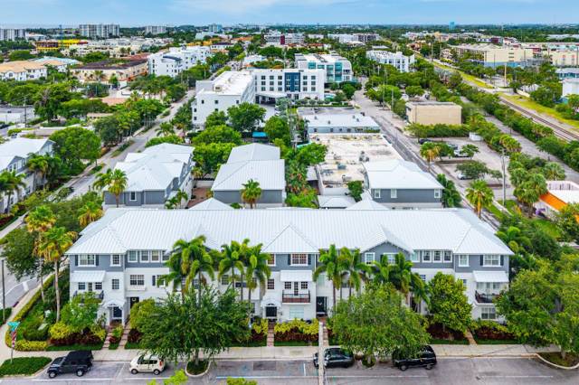 290 NE 5th Avenue #9