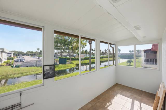 47 Saxony A home for sale in Kings Point Saxony