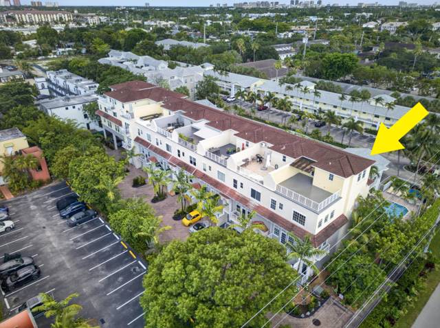 2700 NE 8th Avenue, home for sale in Wilton Manors