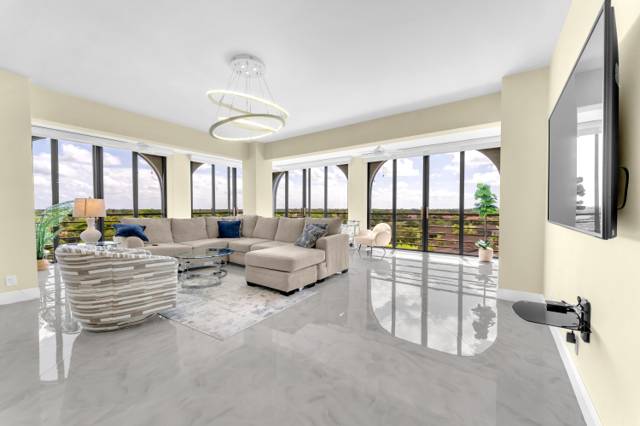 Regency At Boca Pointe