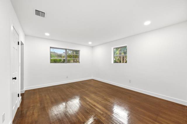 4796 SW 11th Court