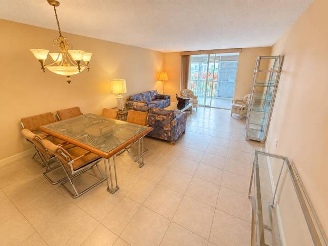 14701 Cumberland Drive #Ph 4060 home for sale in Villages Of Oriole Deauville