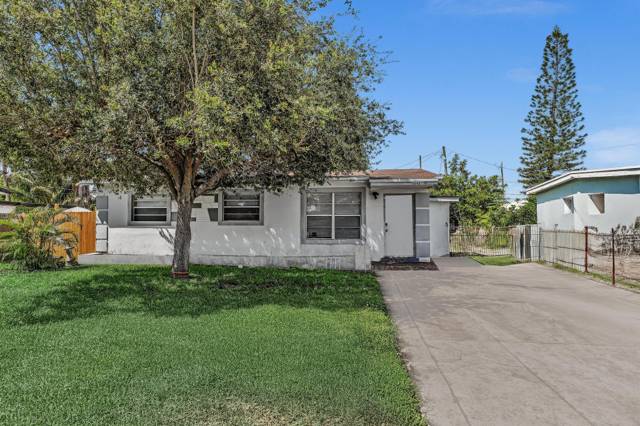 2743 NW 2nd Street home for sale in Rolling Green Ridge