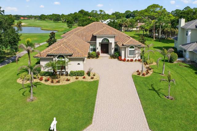 9431 Meadowood Drive home for sale in Meadowood