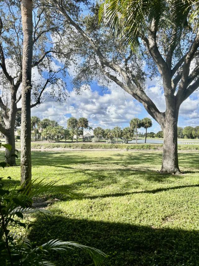 2900 SW 22nd Circle #221d home for sale in Delray Oaks West Condo