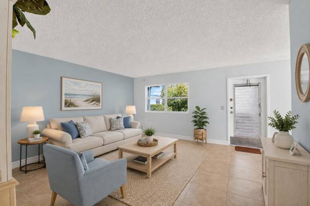 Kings Point Tuscany Condos
