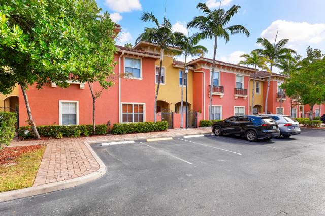 2851 W Prospect #506 home for sale in Tuscan Villas Condo