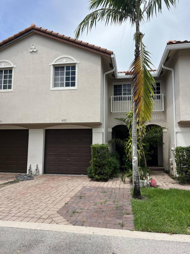 4113 Napoli Lake Drive home for sale in Mediterranea