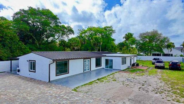 696 Arlington Drive