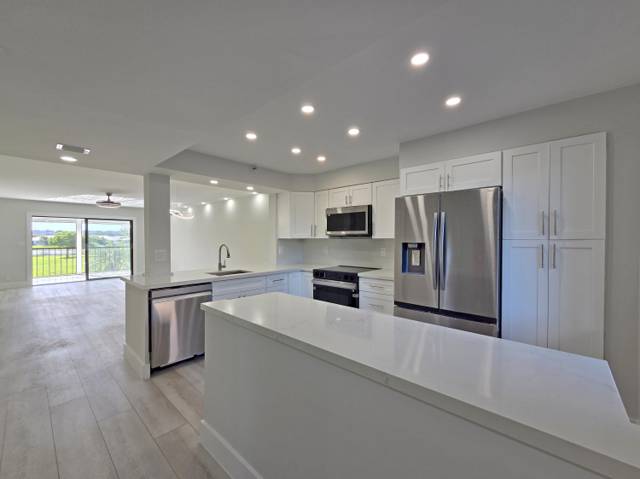 14426 Amberly Lane #203 home for sale in Huntington Lakes