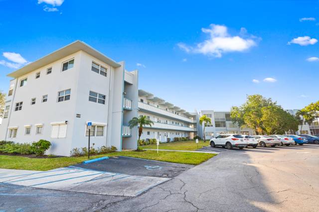 2223 PARK Lane #210 home for sale in Sheridan Lakes Condo Apartments