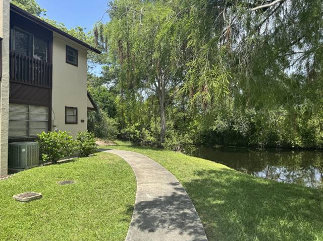 613 NW 47TH Street home for sale in Villager Townhomes