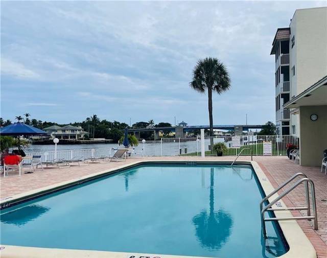 624 SNUG HARBOR Drive #B7 home for sale in Snug Harbor Gardens