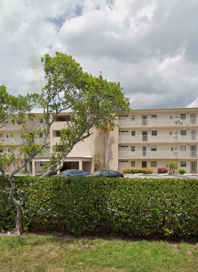 Village Royale GreendaleCondos for Sale in Boynton Beach, FL