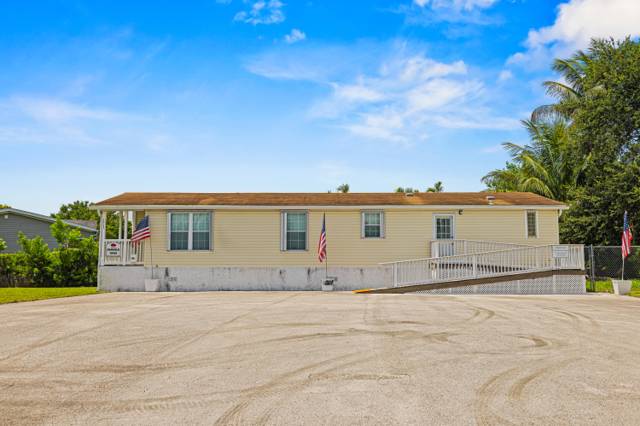 Watergate Mobile Home