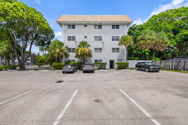 1407 NE 56TH Street #209