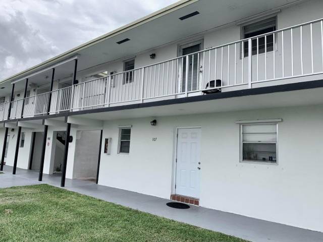 1113 LAKE Terrace #107 home for sale in Leisureville Lake