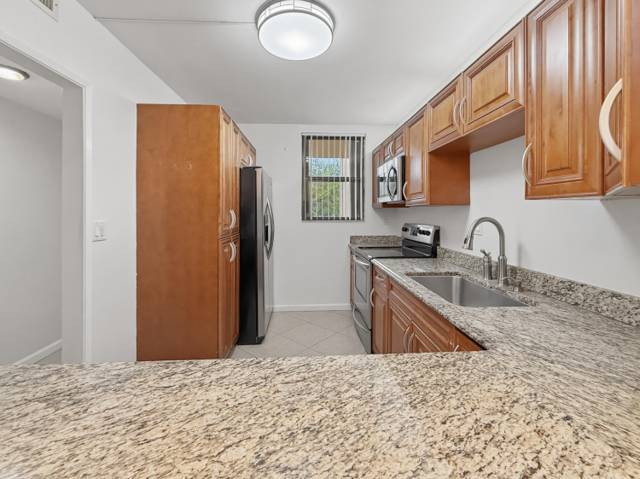 Greenglades Condo