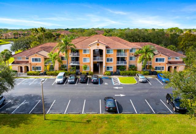 231 SW PALM Drive #101 home for sale in The Club At St Lucie West, A Condominium