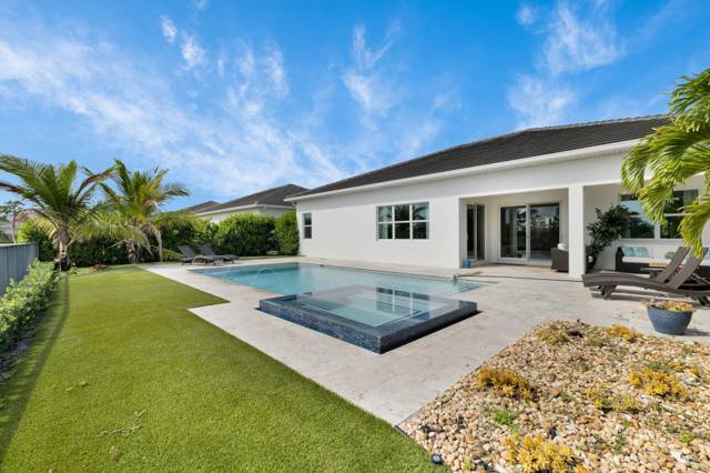735 SW PENNFIELD Terrace home for sale in Banyan Bay Pud