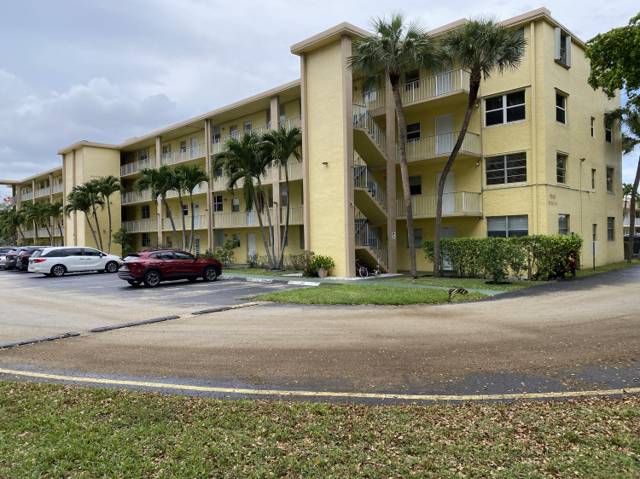 Sandalfoot Blvd Apartments Condo