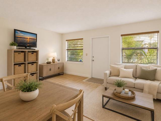 215 NE 16th Avenue #203