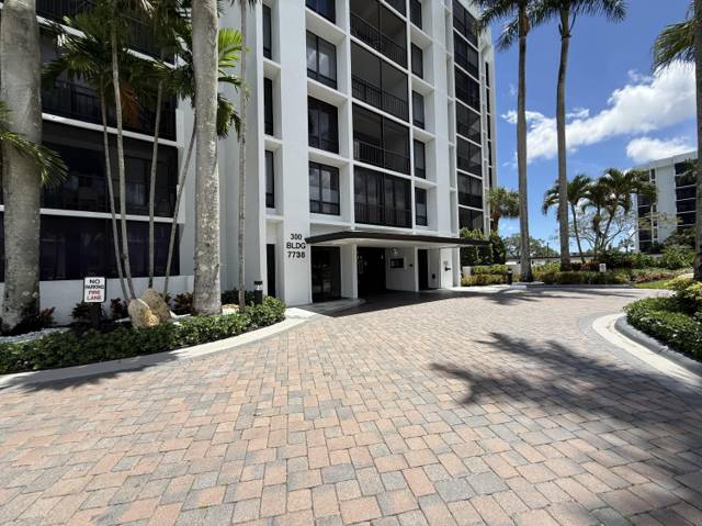 7738 Lakeside  Boulevard #373