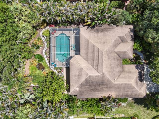 153 N River Drive