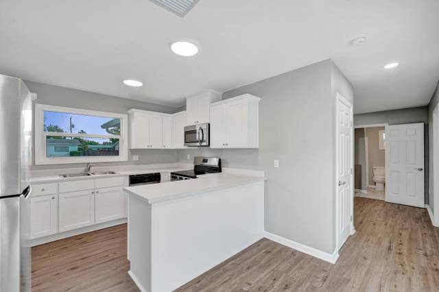 3330 SW 18TH Street home for sale in Riverland Village
