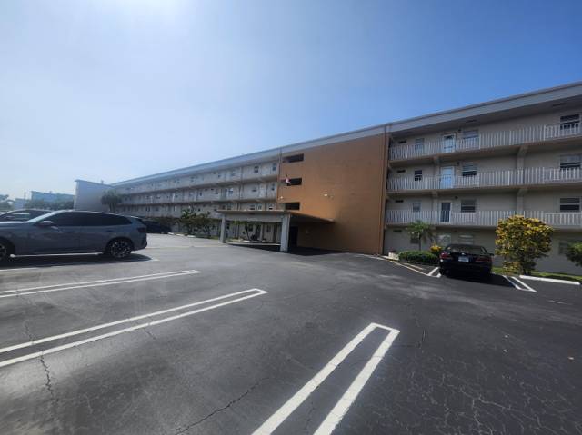 230 NE 26th Avenue #209 home for sale in Village Royale On The Green Condo