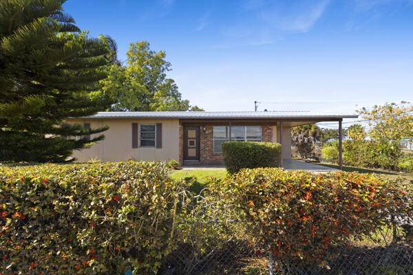 110 SW 12TH Avenue, home for sale in South Bay