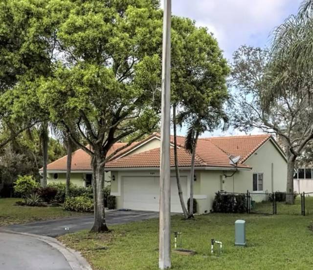 9285 NW 44TH Court